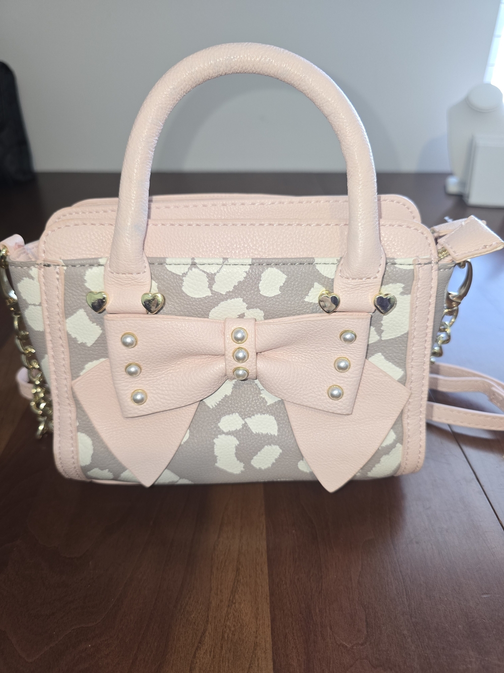 Betsey Johnson Light Pink Bow Accent Satchel Handbag with Removable Strap, EUC